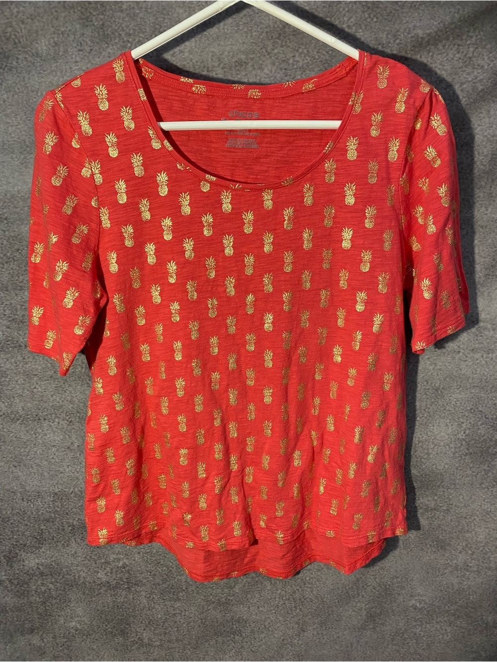 Chicos The Ultimate Tee Top Size 1 Medium Coral Pink Gold Pineapple Foil